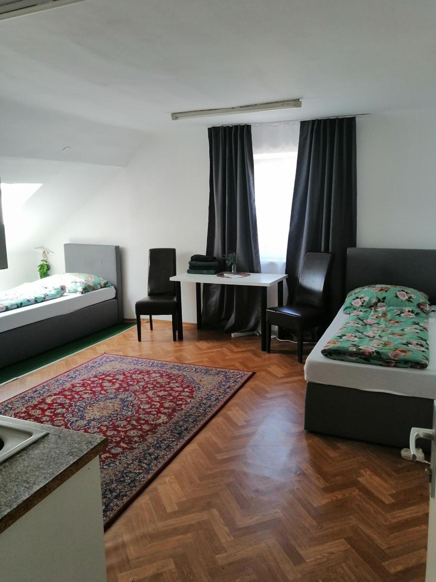 Maya'S Easy Apartment Грац Екстериор снимка